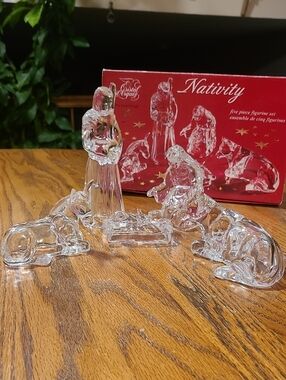 Crystal D'Arques Nativity Figurine Set - Clear Glass Home Accent